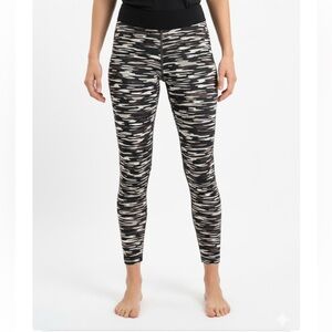 Nike Black and Gray Patterned Leggings
